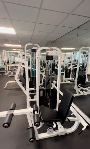 10350 W Bay Harbor Dr 7N, Bay Harbor Islands, FL 33154