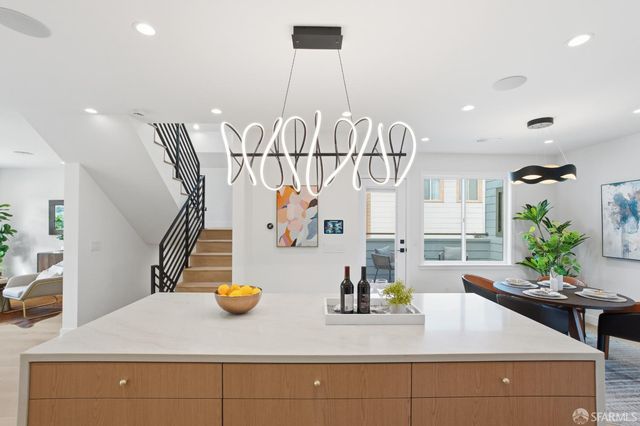 511 Edinburgh Street, San Francisco, CA 94112