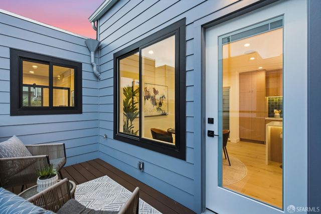 511 Edinburgh Street, San Francisco, CA 94112