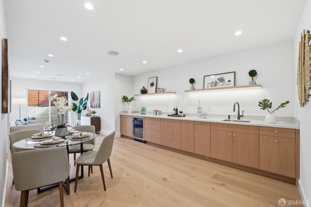 511 Edinburgh Street, San Francisco, CA 94112