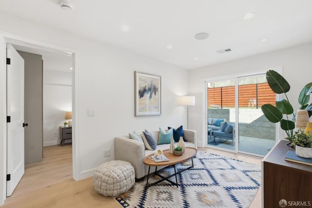 511 Edinburgh Street, San Francisco, CA 94112