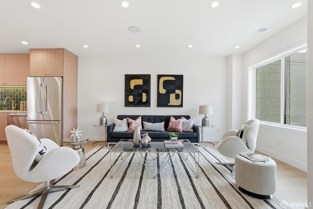 511 Edinburgh Street, San Francisco, CA 94112