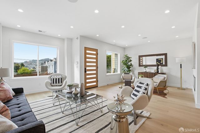 511 Edinburgh Street, San Francisco, CA 94112