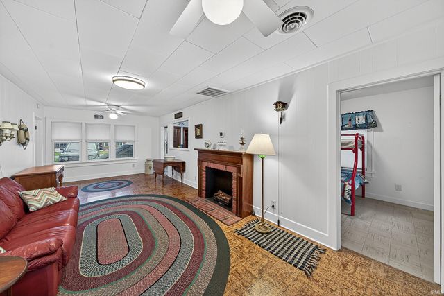 17 EMS T42B LN, Leesburg, IN 46538