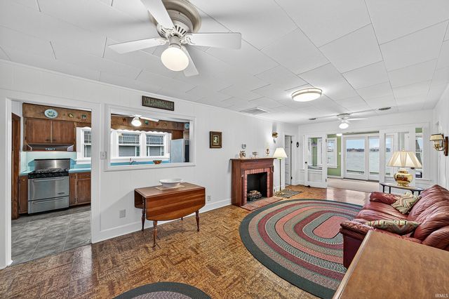 17 EMS T42B LN, Leesburg, IN 46538