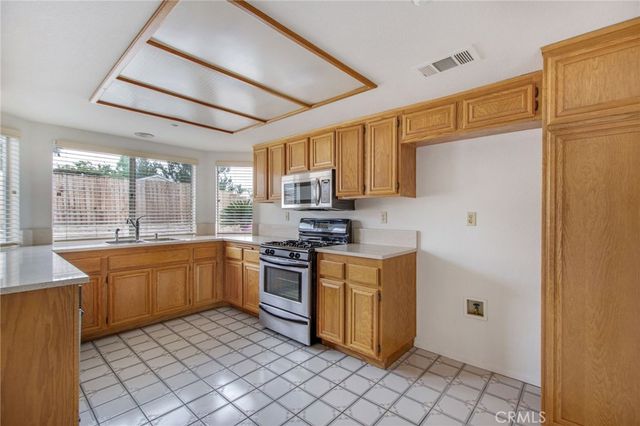 7551 Poppy, Fontana, CA 92336