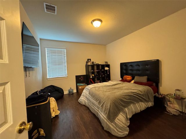 12623 Hartford Bluff Court, Houston, TX 77089