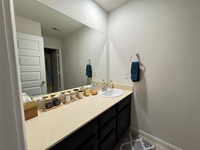 12623 Hartford Bluff Court, Houston, TX 77089