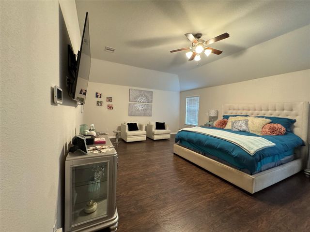 12623 Hartford Bluff Court, Houston, TX 77089