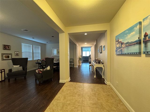 12623 Hartford Bluff Court, Houston, TX 77089