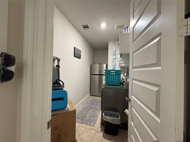 12623 Hartford Bluff Court, Houston, TX 77089