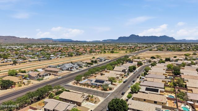 10234 E CALYPSO Avenue, Mesa, AZ 85208