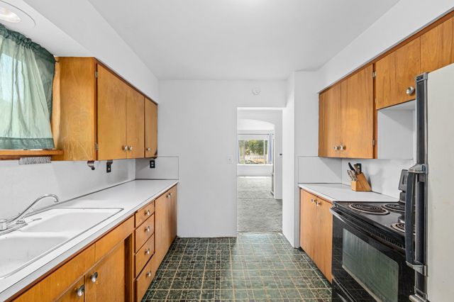 2423 E Empire Ave, Spokane, WA 99207