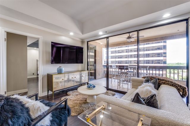5909 Luther Lane 900, Dallas, TX 75225