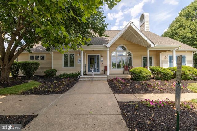 286 JUANITA CT, Levittown, PA 19057