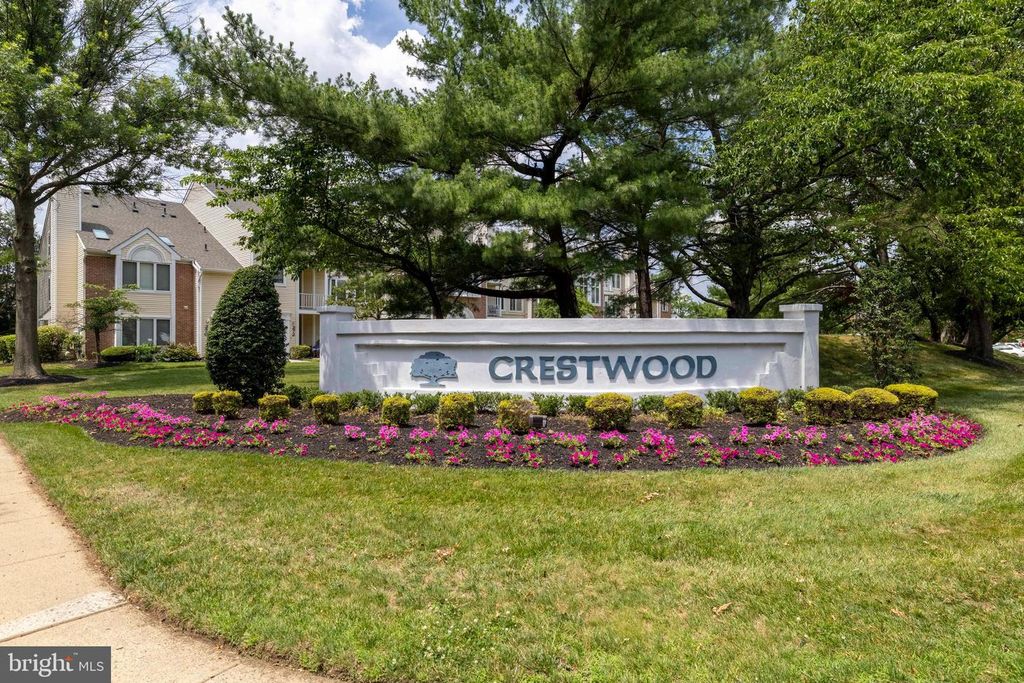 286 JUANITA CT, Levittown, PA 19057
