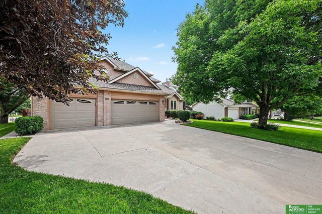 10405 Polk Street, Omaha, NE 68127