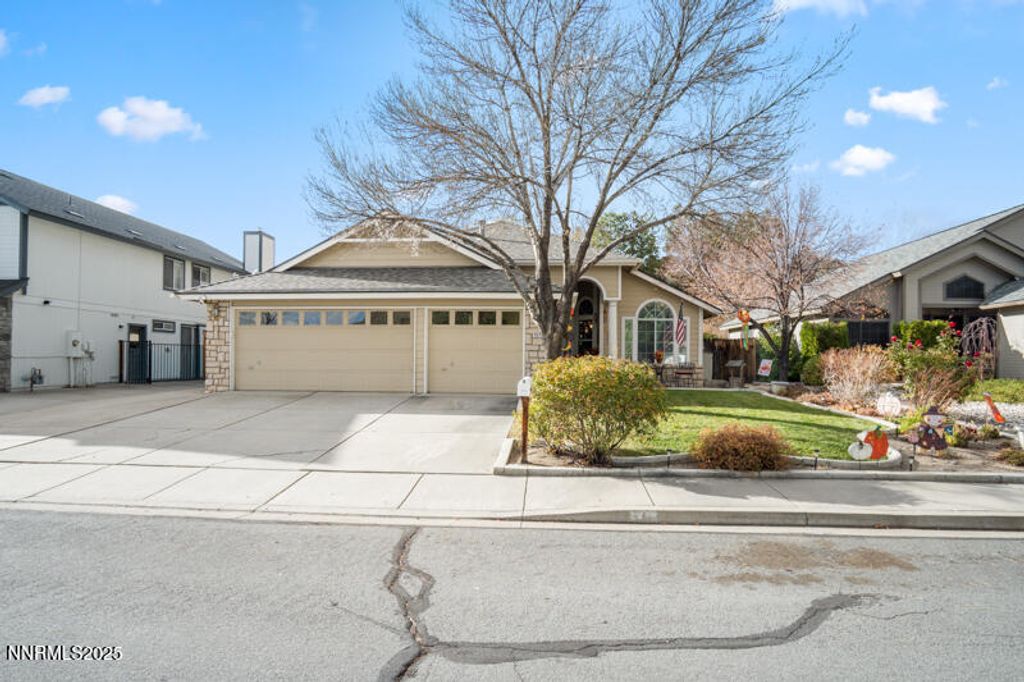 2215 Gatewood Drive, Reno, NV 89523