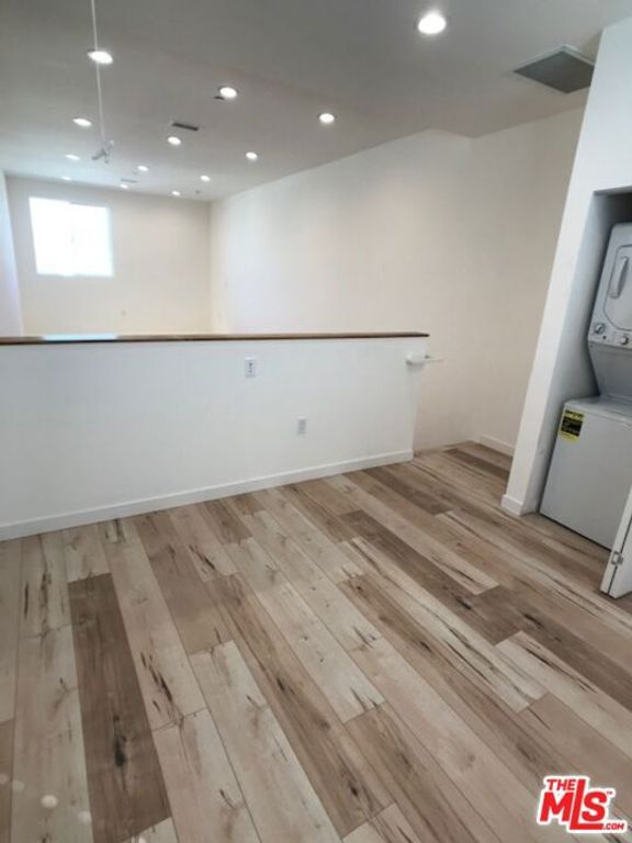Image 42 of property listing at 517 N Harvard Boulevard, Los Angeles, CA 90004