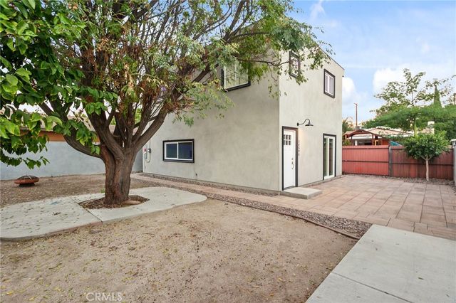 14594 Lyle Street, Sylmar, CA 91342