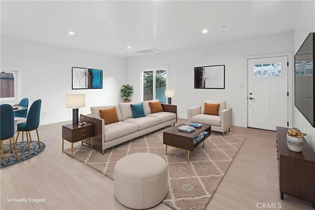 14594 Lyle Street, Sylmar, CA 91342