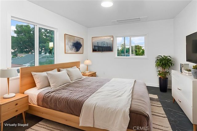 14594 Lyle Street, Sylmar, CA 91342