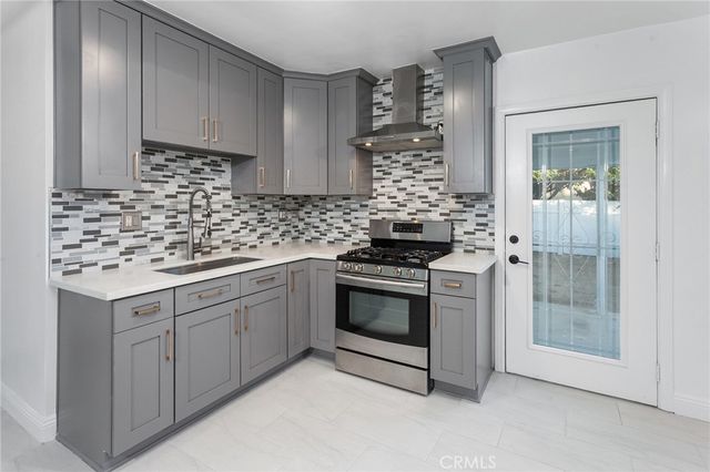 14594 Lyle Street, Sylmar, CA 91342