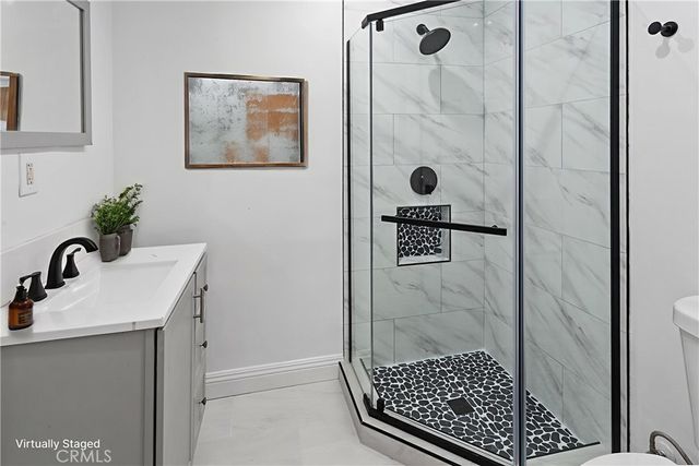 14594 Lyle Street, Sylmar, CA 91342