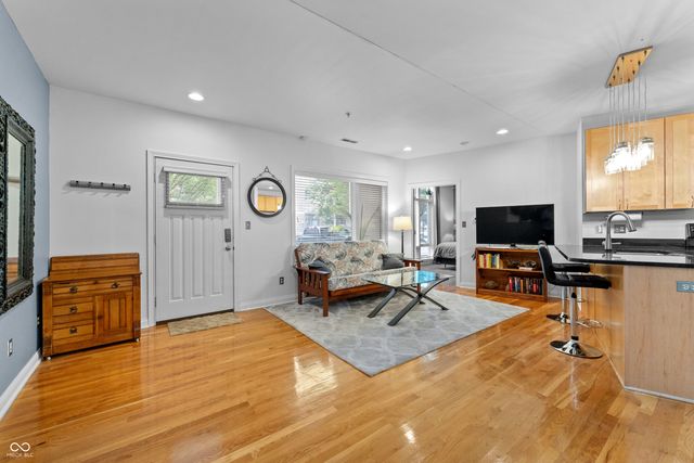 932 N Broadway Street 4, Indianapolis, IN 46202