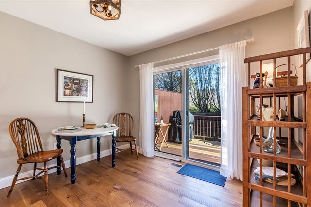 13 Hollyhock Knoll Ct 13, Bourne, MA 02532