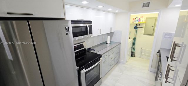 6917 Collins Ave 1212, Miami Beach, FL 33141