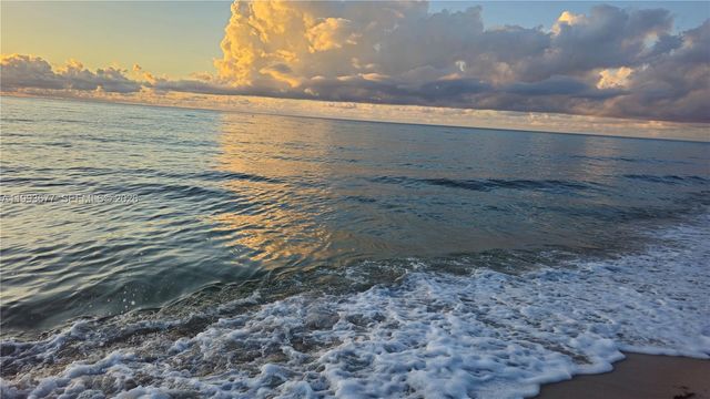 6917 Collins Ave 1212, Miami Beach, FL 33141