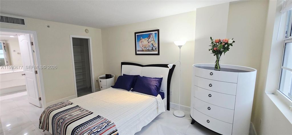 6917 Collins Ave 1212, Miami Beach, FL 33141