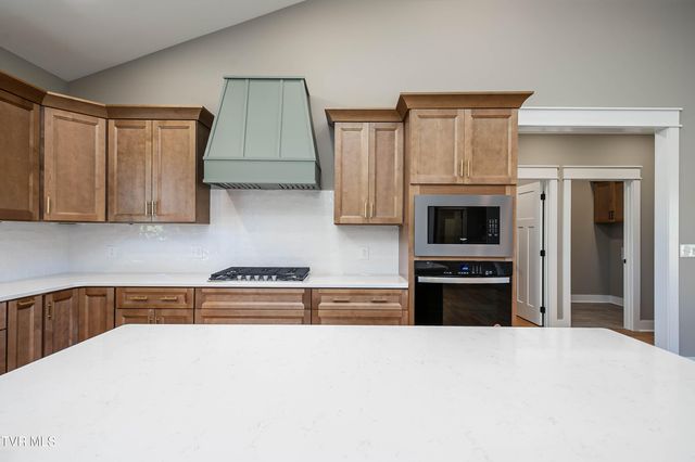 310 Ruby Rose Ridge, Jonesborough, TN 37659