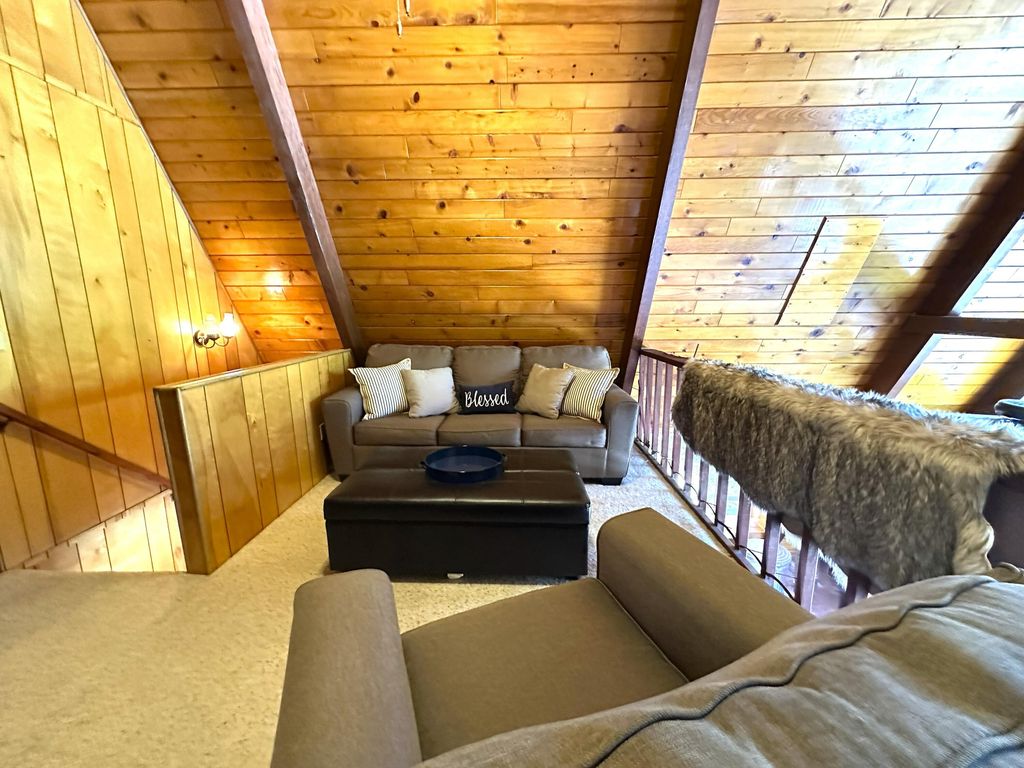 Image 19 of property listing at 45453 Manter Meadow Drive, California Hot Springs, CA 93207