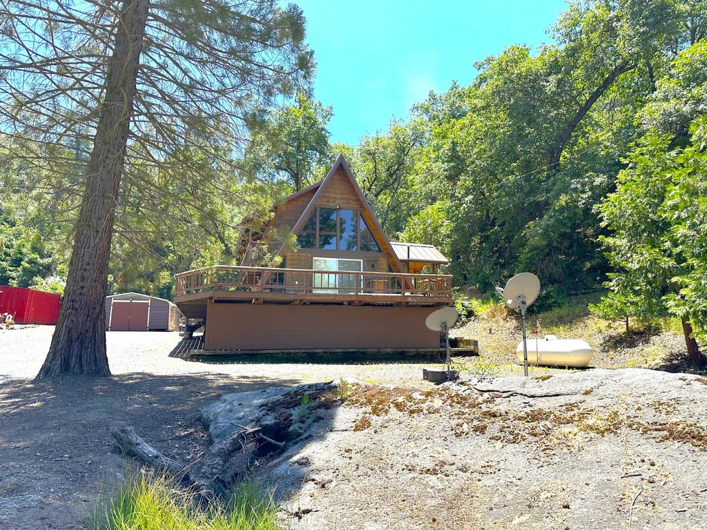 Image 23 of property listing at 45453 Manter Meadow Drive, California Hot Springs, CA 93207