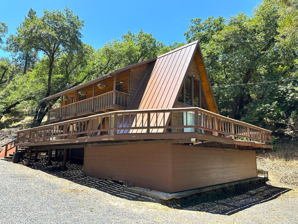 Image 24 of property listing at 45453 Manter Meadow Drive, California Hot Springs, CA 93207