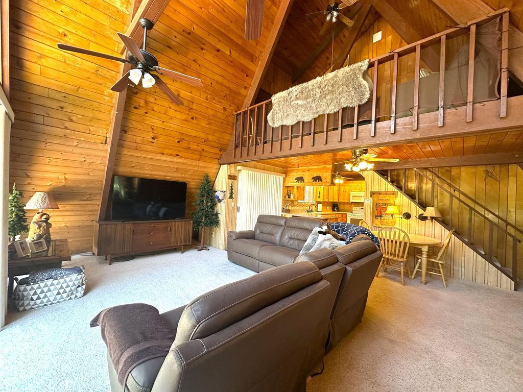 Image 6 of property listing at 45453 Manter Meadow Drive, California Hot Springs, CA 93207