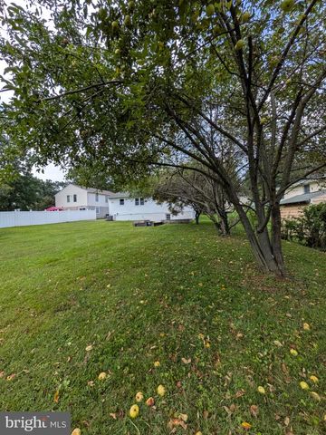 111 MAPLE AVE, Glen Burnie, MD 21061
