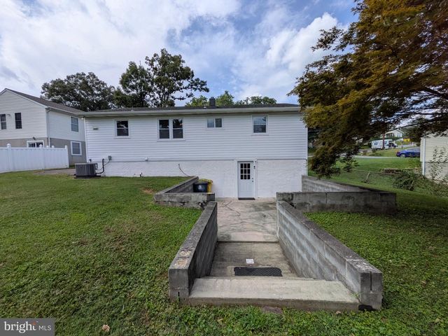 111 MAPLE AVE, Glen Burnie, MD 21061