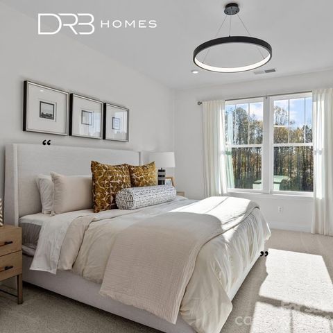 3011 Pointe Town Drive, Charlotte, NC 28208