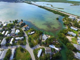 6 Beach Drive, Saddlebunch, FL 33040