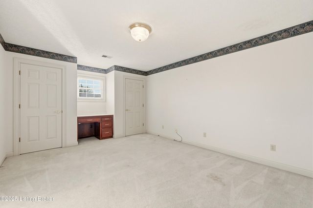 166 Castleton Dr, Bardstown, KY 40004