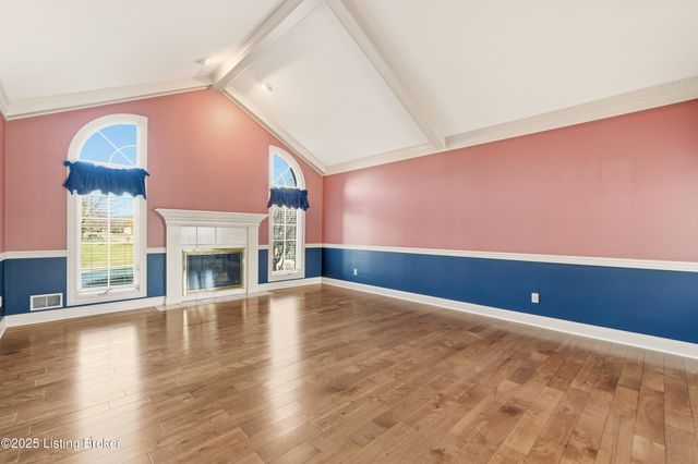 166 Castleton Dr, Bardstown, KY 40004