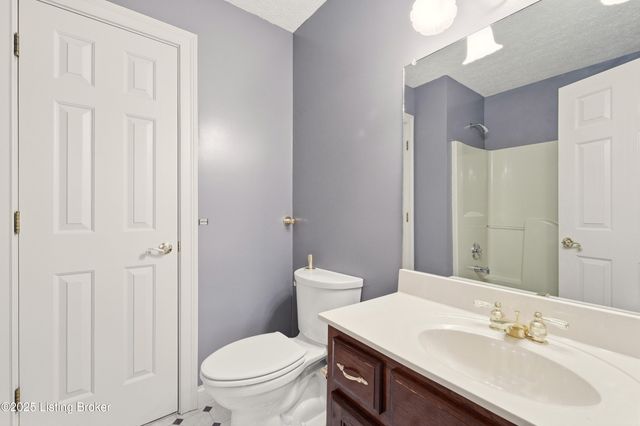 166 Castleton Dr, Bardstown, KY 40004