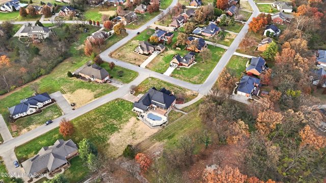 166 Castleton Dr, Bardstown, KY 40004