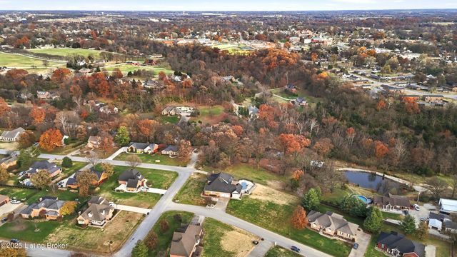 166 Castleton Dr, Bardstown, KY 40004