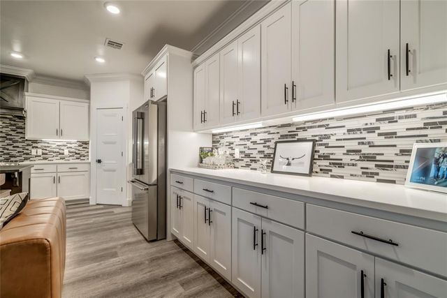 22297 Forester Lane, Edmond, OK 73025