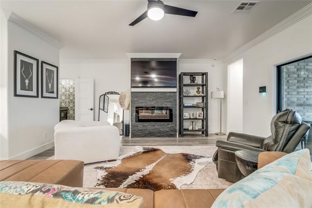 22297 Forester Lane, Edmond, OK 73025