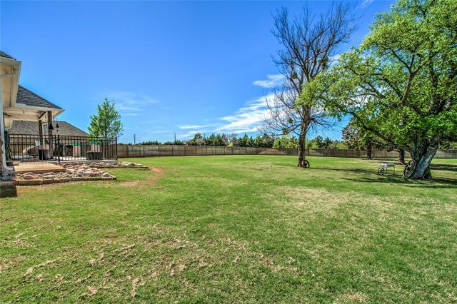 22297 Forester Lane, Edmond, OK 73025